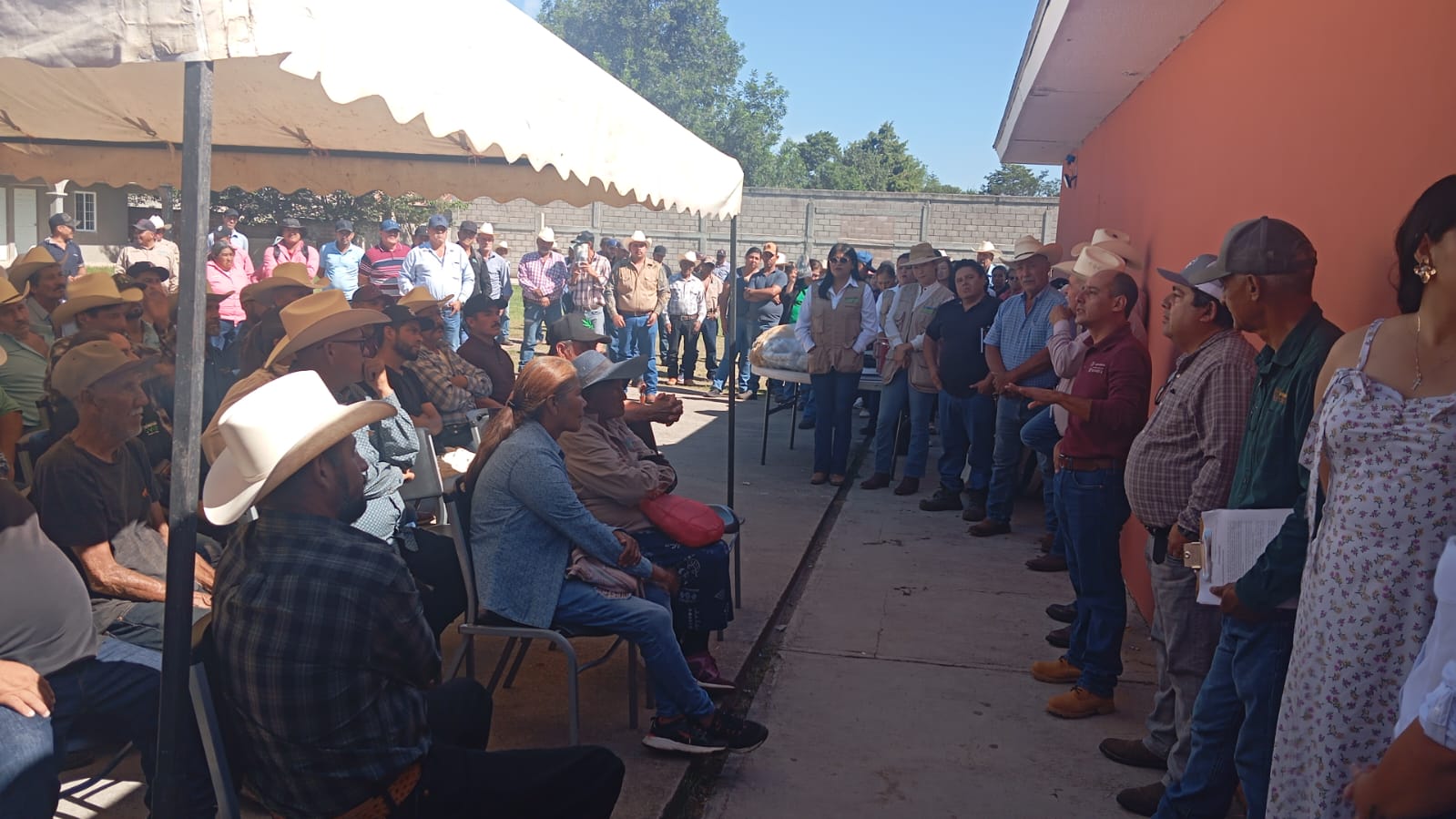 Sonora refuerza cerco contra el gusano barrenador con 22 millones de moscas estériles
