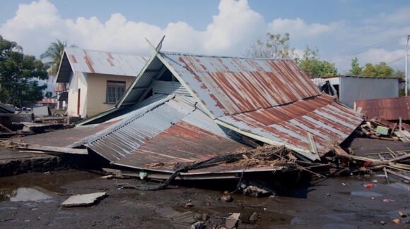 Indonesia registra dos fuertes terremotos y deja al menos 47 muertos
