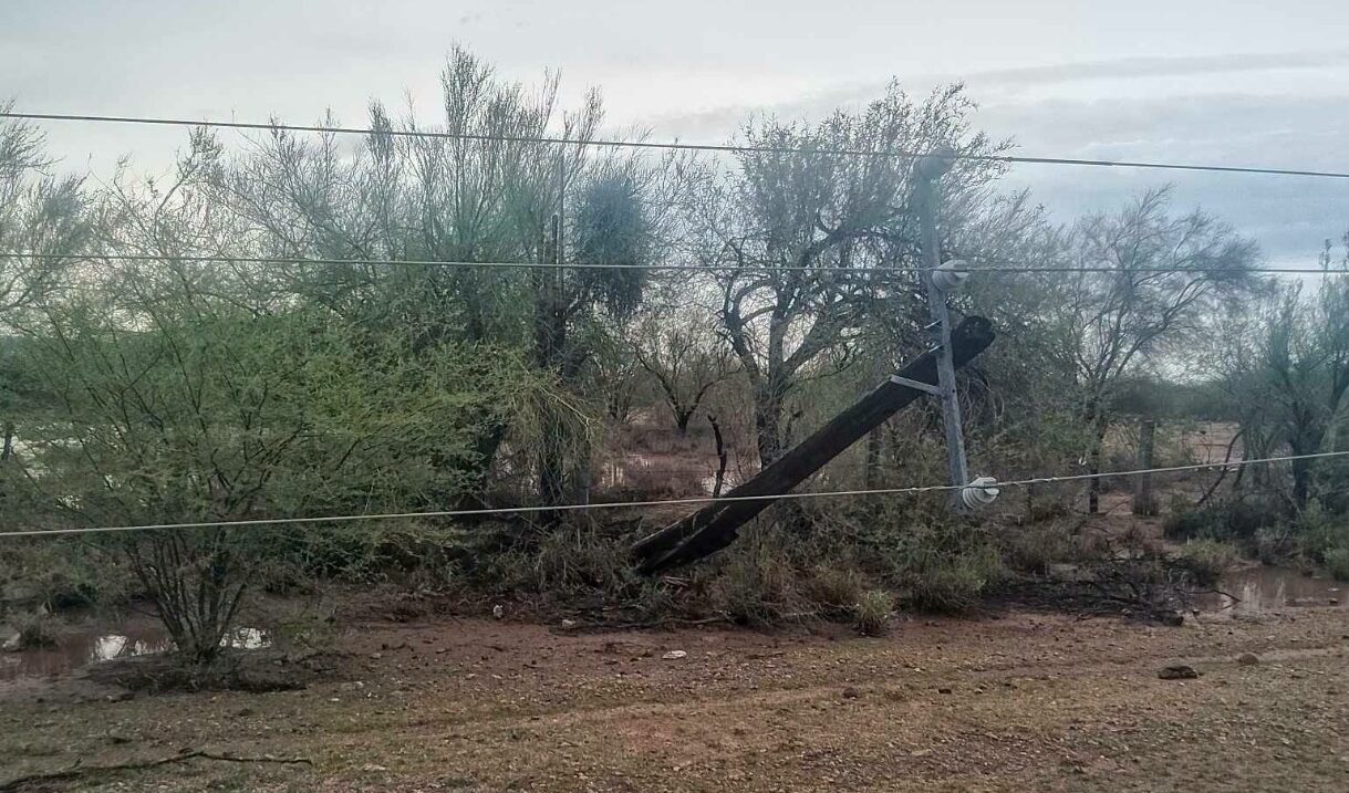 Tormenta deja sin luz a sectores y comunidades rurales de Guaymas y Empalme