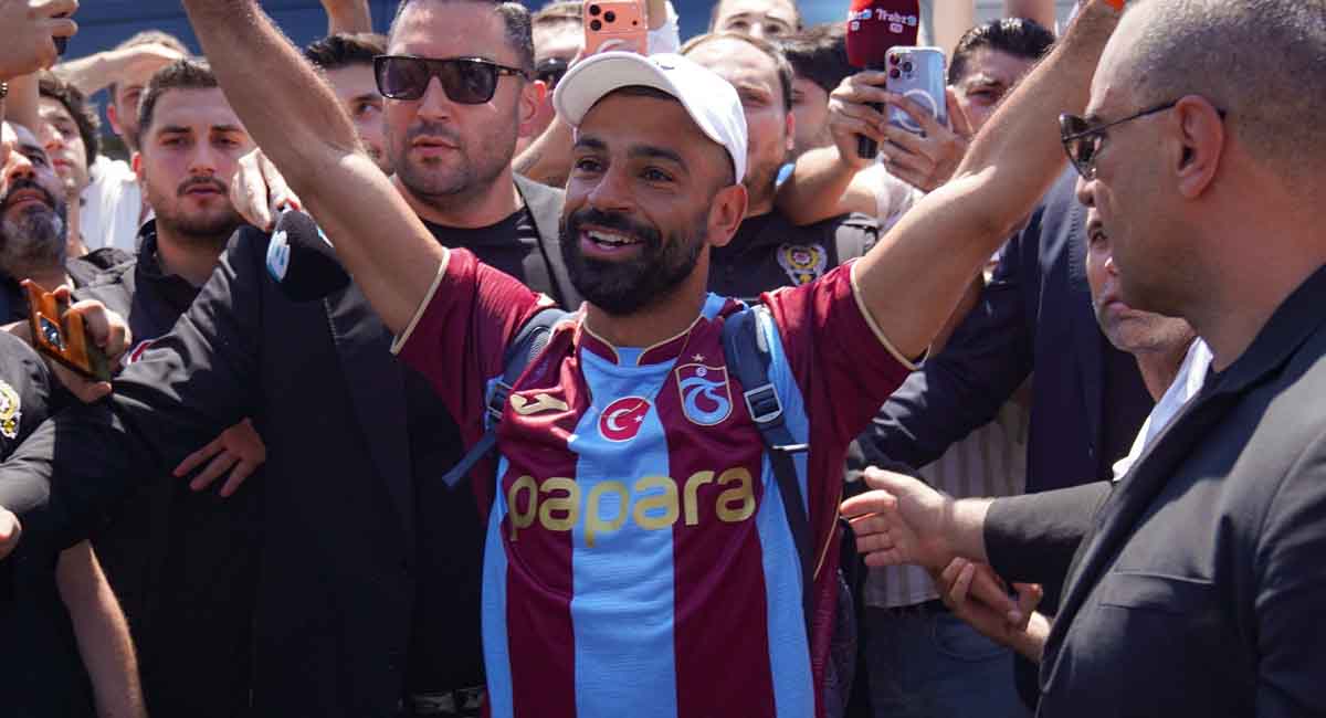 Tras semanas ligado con varios clubes, Mohamed Salah llegó a un acuerdo para incoroporarse al Trabzonspor de Turquía