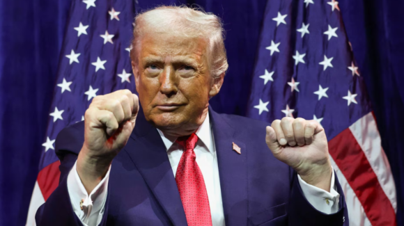 Trump desata ola de críticas al usar avión lleno de periodistas como señuelo ante amenaza iraní