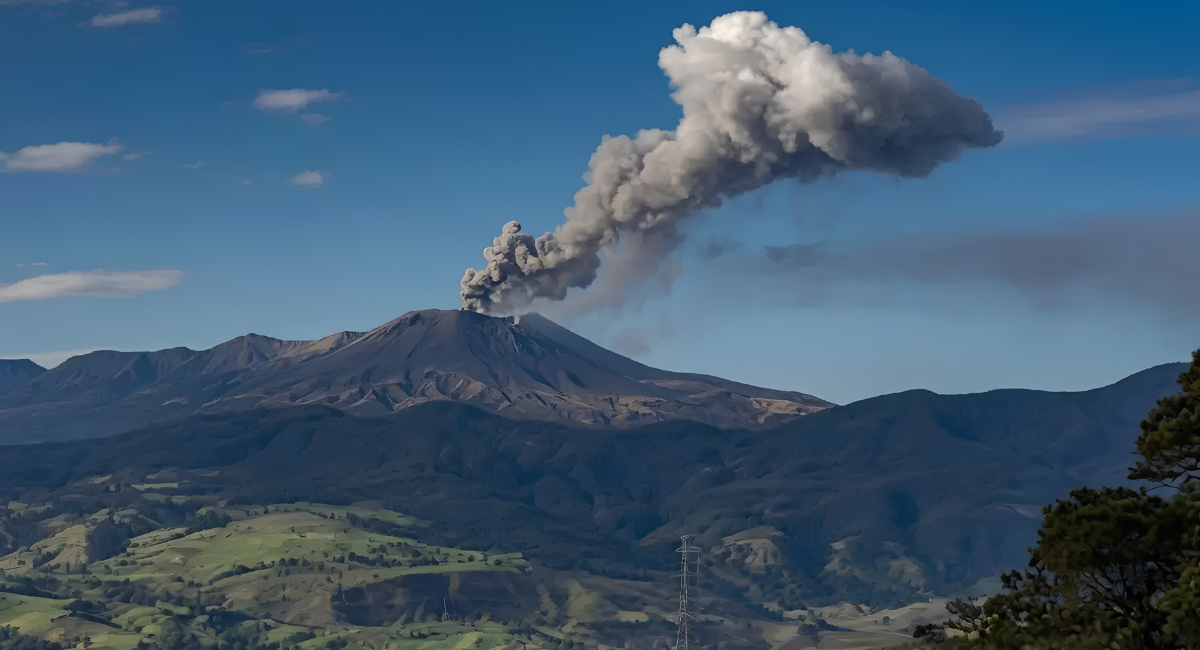 ÚLTIMA HORA: Tras sismo, volcán Puracé emite cenizas y activa alarmas en Colombia