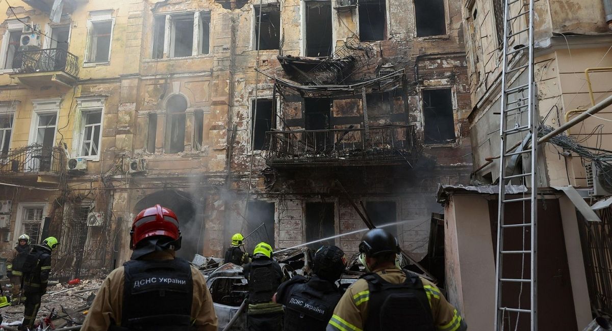 Misil ruso impacta depósito de armas cerca de Kiev; explosiones dejan al menos 37 muertos