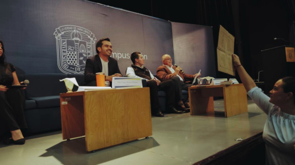 VIDEO: ¡Tensión en MC! Protestan contra Jorge Máynez durante la presentación de su nuevo libro