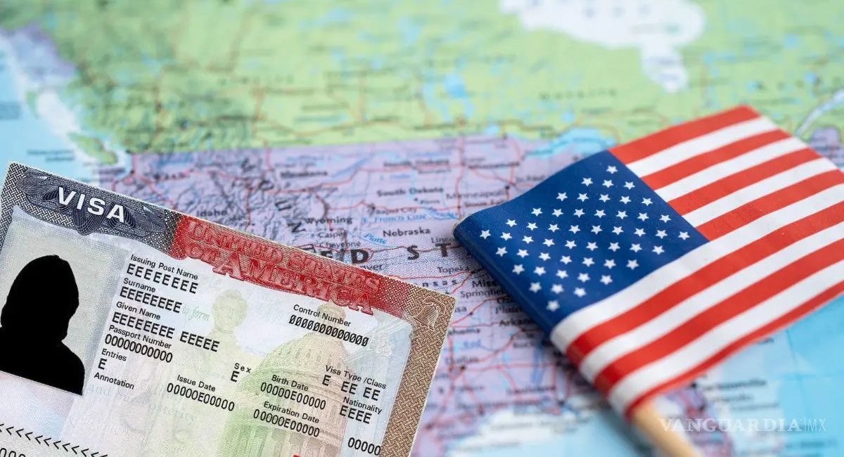 Gobierno de Trump propone hacer permanente la tasa de más de 100 mil dólares para visas H-1B