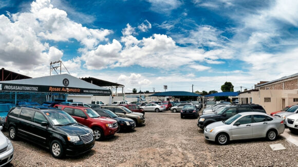 Vacaciones y regreso a clases frenan ventas de autos; agencias esperan repunte en otoño