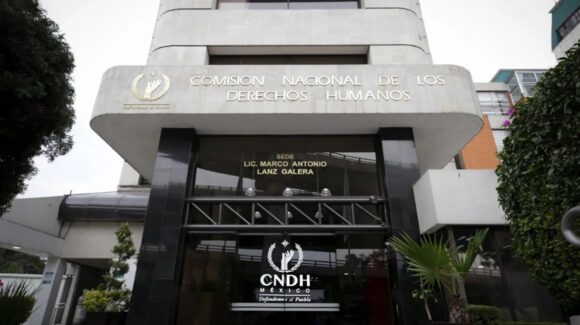 Violencia obstétrica en la mira: IMSS-Bienestar acumula tres recomendaciones de la CNDH en un mes
