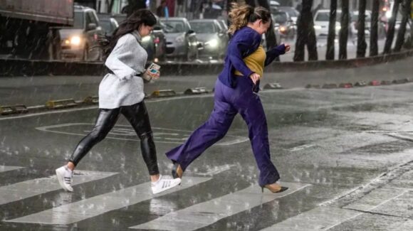 CDMX tendrá lluvia desde temprano y tormentas por la tarde HOY martes 25 de agosto