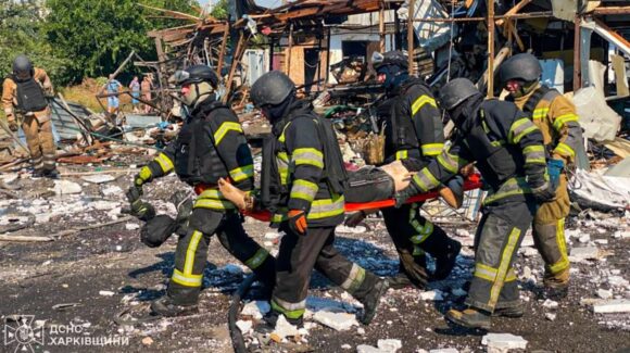 Guerra Rusia-Ucrania HOY: Ataque ruso deja 10 muertos en Járkov; Moscú enfrenta ofensiva con drones