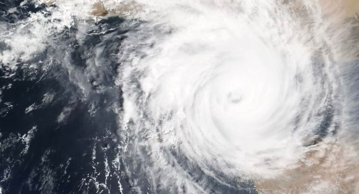 'Karina' se convierte en huracán; NHC prevé que sea categoría mayor pronto