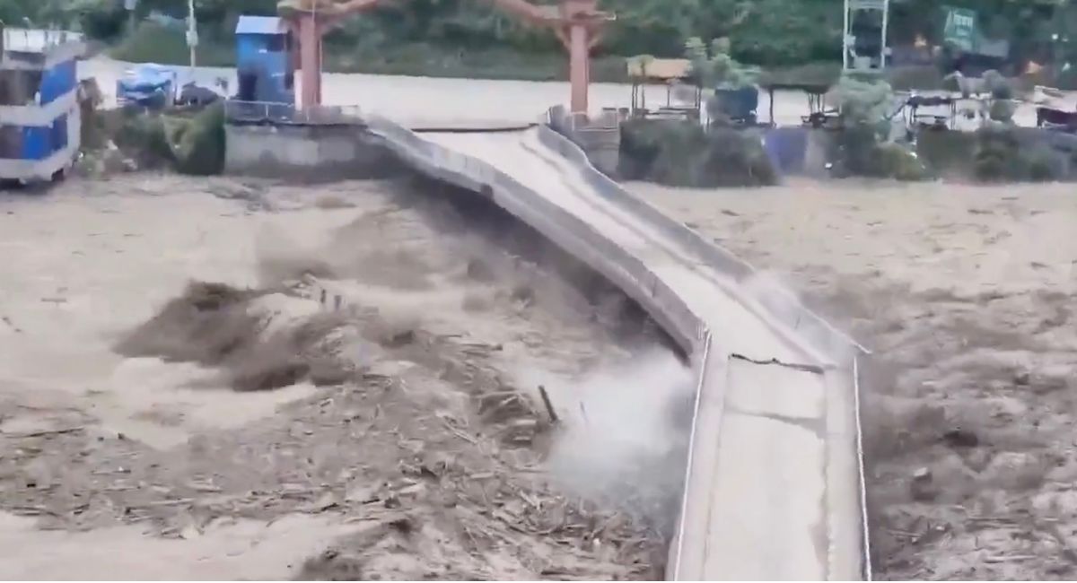 Inundaciones en Nepal dejan 55 muertos y 384 desaparecidos; esto se sabe