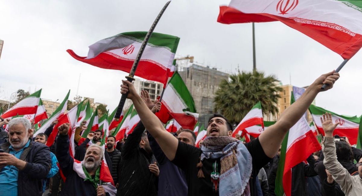 Irán desmiente negociaciones con Estados Unidos tras anuncio de Trump