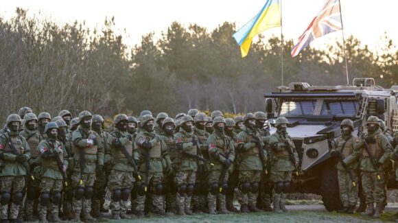 Rusia advierte a Reino Unido: Atacará objetivos británicos si Ucrania sigue usando misiles Storm Shadow