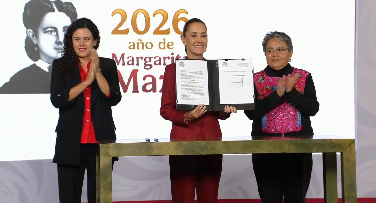 Sheinbaum firma decreto para fortalecer la transparencia del Gobierno de México