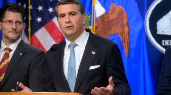 Confirman a Todd Blanche, exabogado de Trump, como fiscal general de Estados Unidos