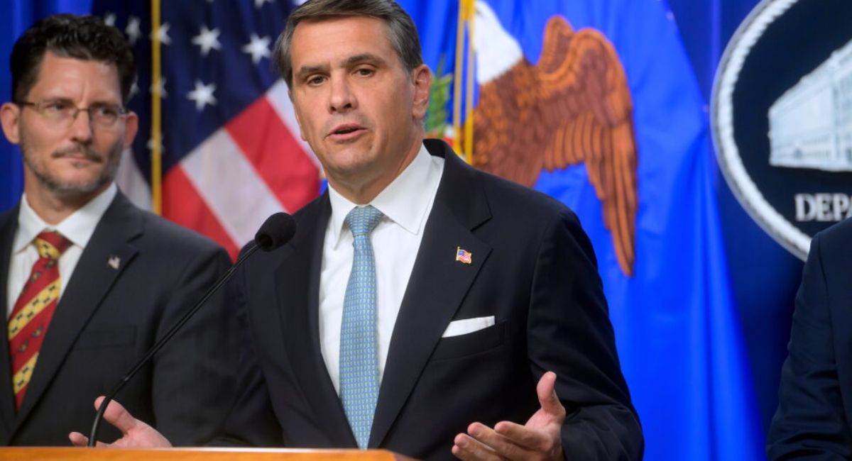 Exabogado de Trump, Todd Blanche, confirmado como fiscal general