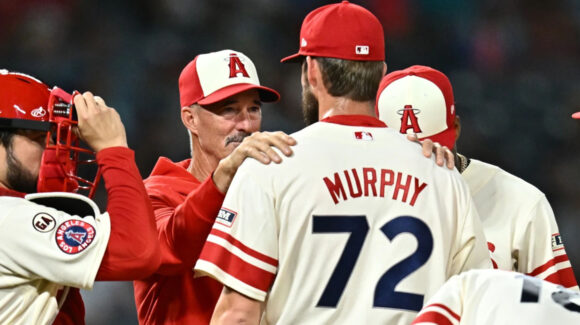 MLB: Los Angeles Angels serán vendidos al propietario de los Rams y del Arsenal, Stan Kroenke