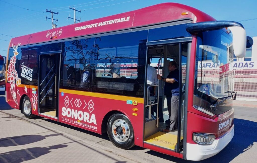 Alfonso Durazo anuncia línea exprés en Hermosillo con 20 camiones eléctricos