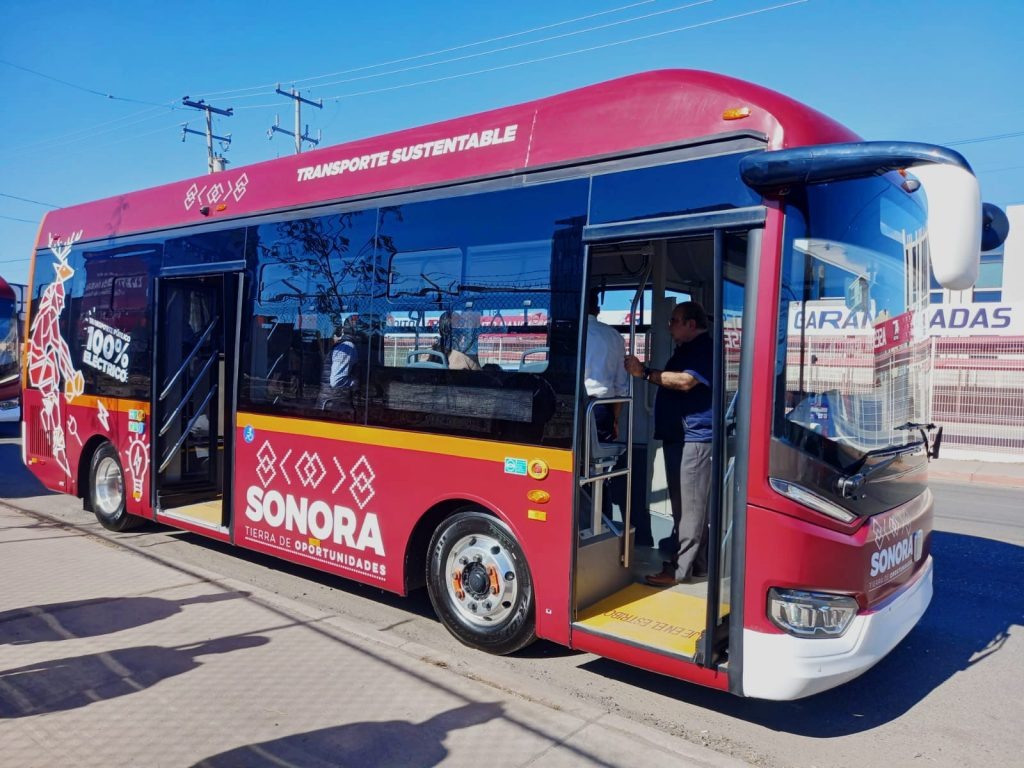 Alfonso Durazo anuncia línea exprés en Hermosillo con 20 camiones eléctricos