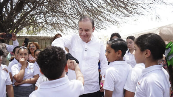 5 años de inversión en becas, uniformes e infraestructura transformaron la educación en Sonora