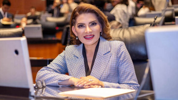 Senado aprueba reforma de Lorenia Valles para impulsar empleo de mujeres en industrias