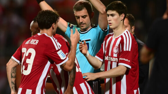 Armando González se va en blanco y Olympiacos pierde el invicto ante OFI Creta en la Superliga de Grecia