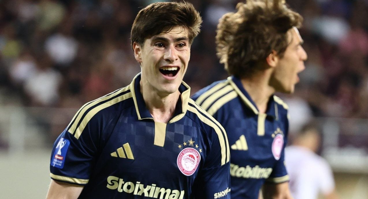 Armando González volvió a las canchas de la Superliga al jugar durante el compromiso entre el Olympiacos y el Volos NFC