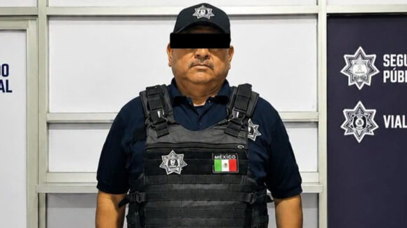 Arrestan a excomisionado de la Policía Municipal de Juchitán por presunta protección a Los Cromos