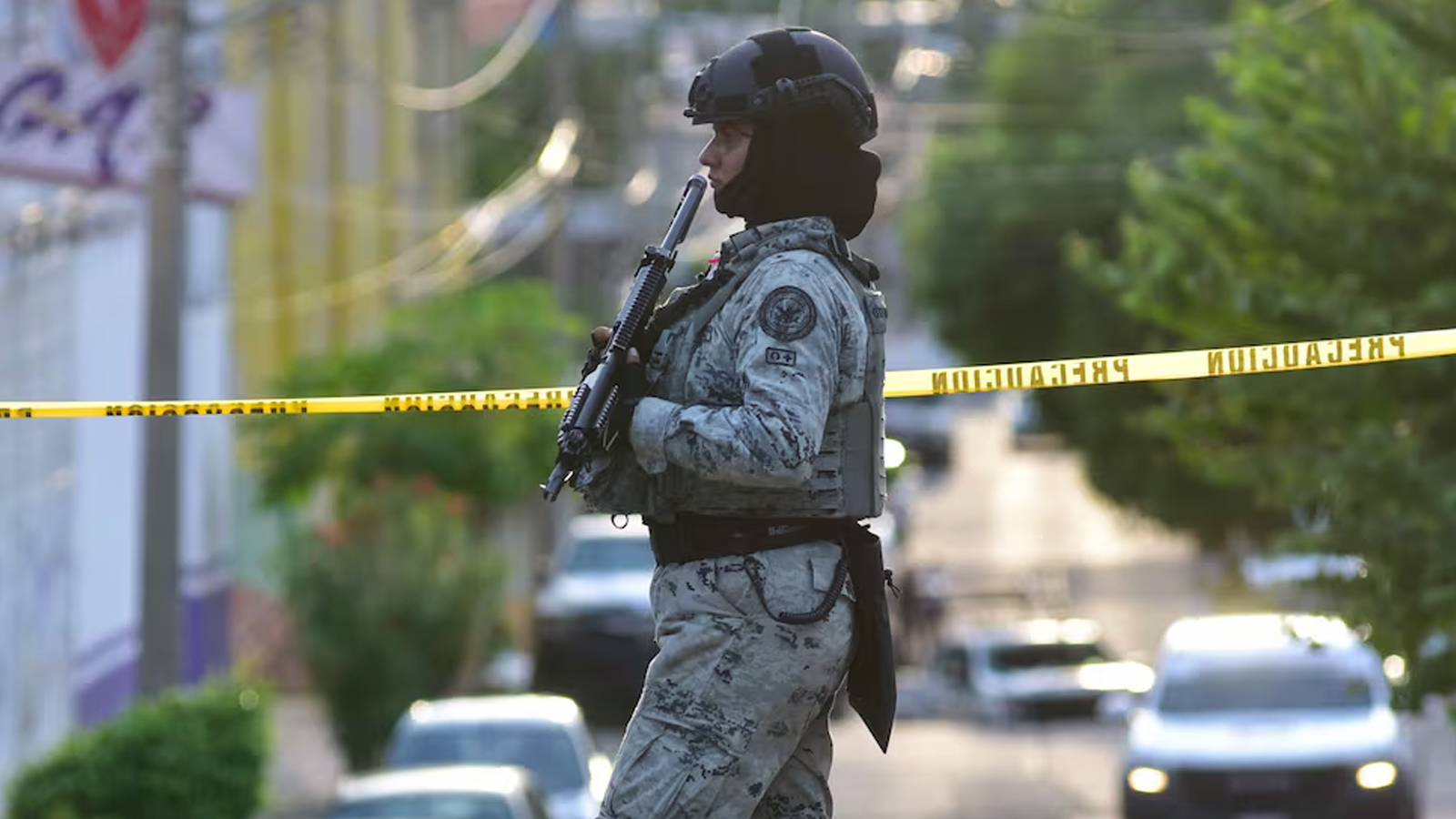 Arrestan en Chetumal a mujer de la Guardia Nacional; está acusada de secuestro y asesinato en Durango