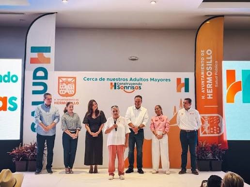 Beneficia ‘Toño’ Astiazarán a 2 mil 500 adultos mayores con Construyendo Sonrisas