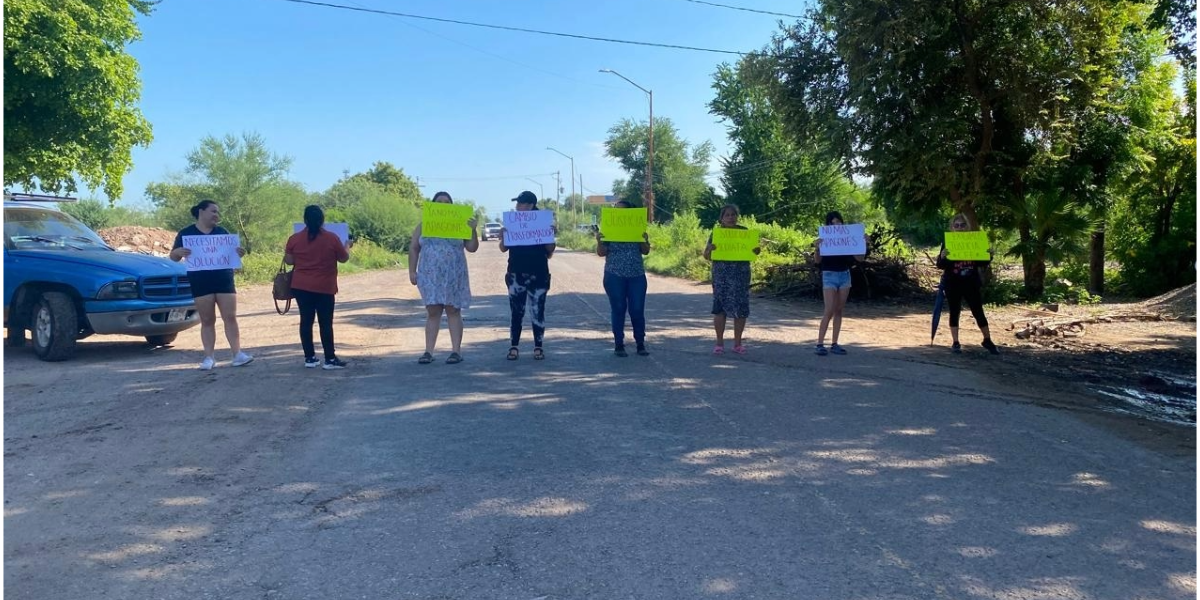 Bloquean la carretera Navojoa-Tesia para exigir solución a los apagones