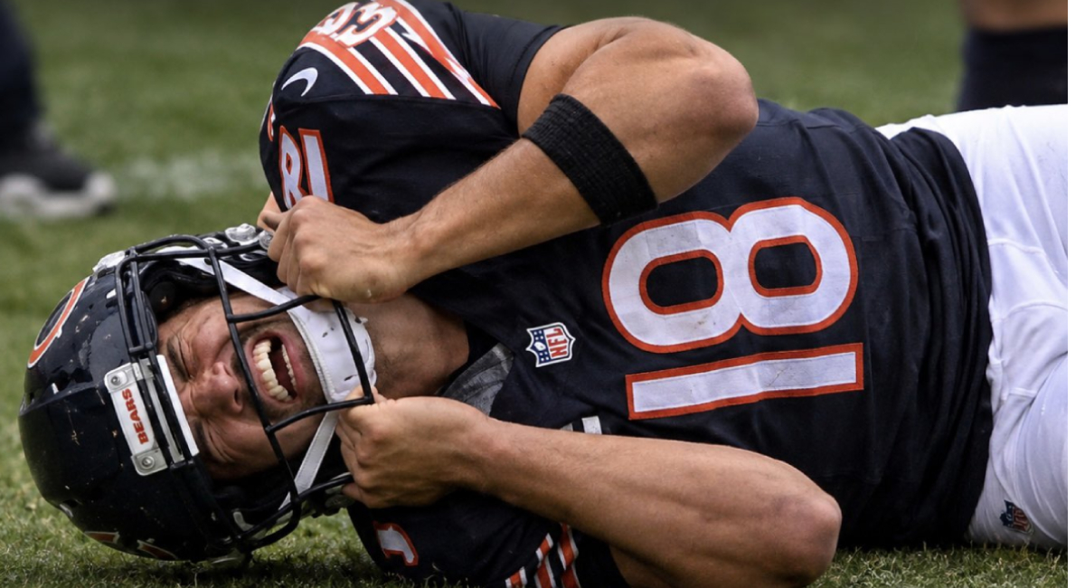 Caleb Williams sufrió una dura lesión con los Chicago Bears, encendiendo las alarmas y reviviendo una antígua maldición en la NFL