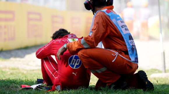 Alarmas en la F1 tras el accidente de Charles Leclerc en Monza; el piloto tuvo problemas de visión en un ojo