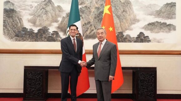 China defiende la soberanía de México y rechaza injerencias externas