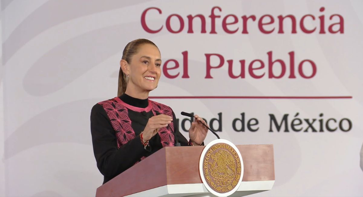 Claudia Sheinbaum renueva ‘La Mañanera’: retira el escenario de AMLO y marca una nueva etapa