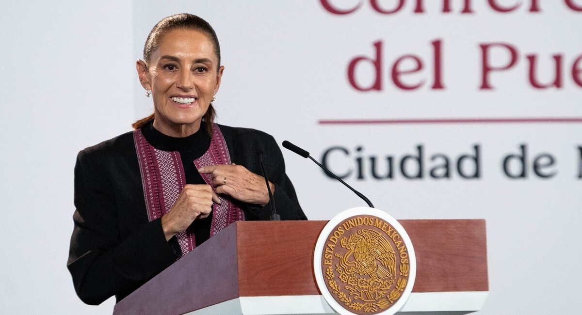 Claudia Sheinbaum revela que recicla y transforma su ropa con ayuda de costureras