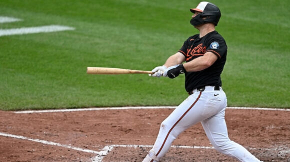 Con jonrón 41 de Pete Alonso, Orioles vencen a Blue Jays y aseguran su última serie de la temporada en casa