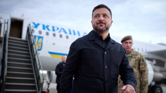 Confirman que dron ruso estuvo a punto impactar el avión de Zelensky, presidente de Ucrania
