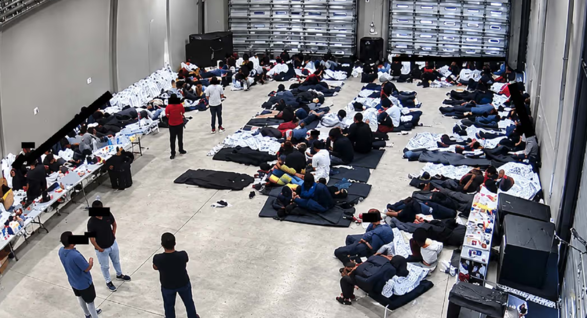 Congresistas denuncian grave hacinamiento de ICE en Florida; retienen a 342 en centro apto para 56