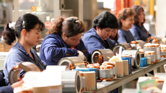 Crece la participación de las mujeres en el mercado laboral a 41% en 2025: Secretaría del Trabajo