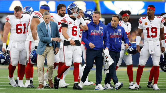 NFL: Otro más; ahora es el quarterback de los Giants, Jaxson Dart quien se lesiona