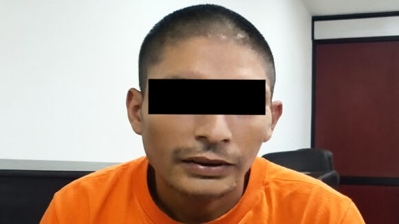 Detenido en Nogales: Sorprenden a joven que intentó sustraer mercancía de tienda sin pagarla