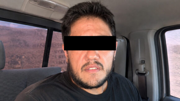 Detienen a Édgar Jovani en Ciudad Obregón; golpeó con pistola a sujeto y lo amenazó de muerte