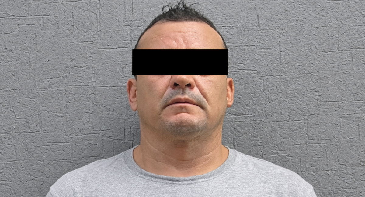 Detienen a hombre que atacó a puñetazos a cliente en banco de Hermosillo; lo investigan por amenazas