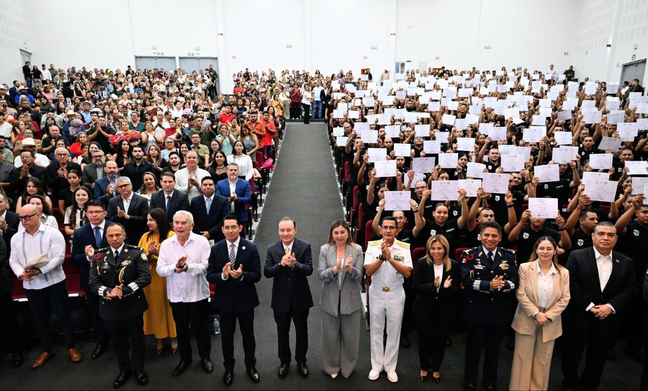 Durazo duplica Policía Estatal; 271 nuevos agentes se integran a la corporación