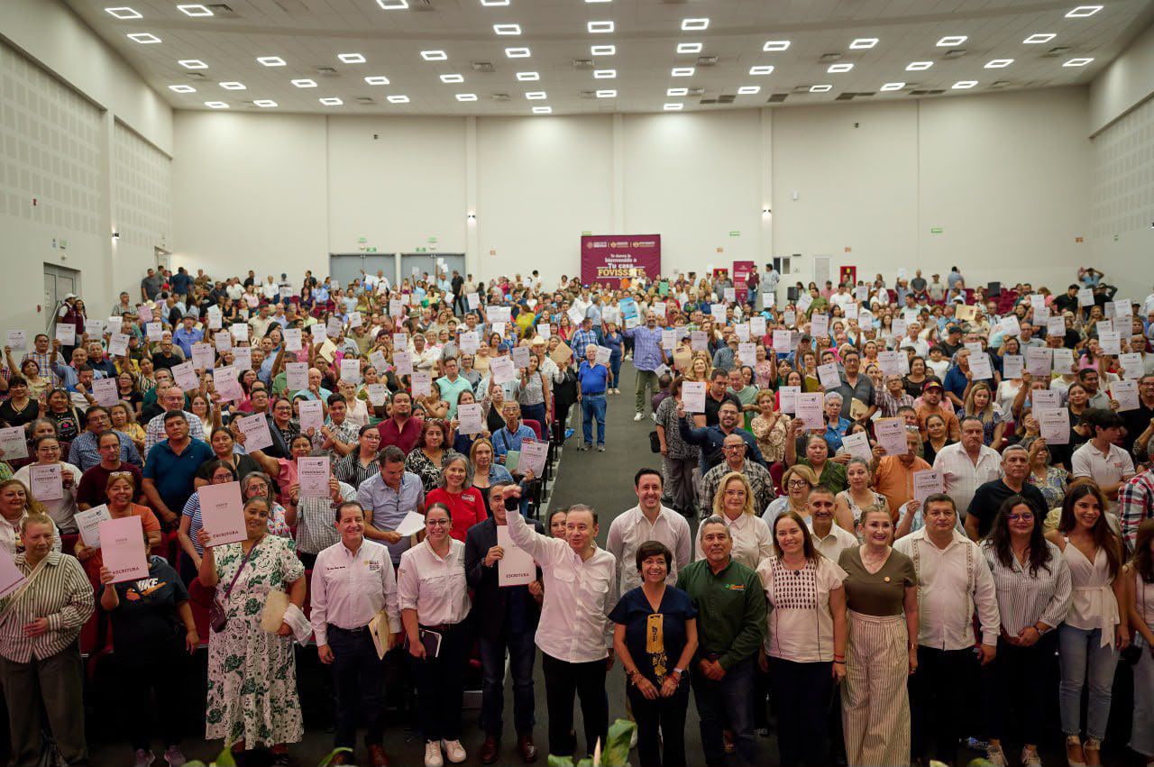 Durazo y Sheinbaum impulsan regularización patrimonial con más de 39 mil escrituras en Sonora