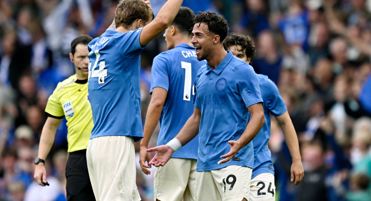 El Brighton sorprendió al golear al Arsenal, quitarles el paso invicto de la temporada y bajarlo de la primera posición en la Premier League