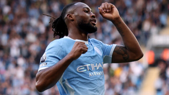Manchester City vence 5-3 al Sunderland en un partidazo y se mantiene como líder de la Premier League