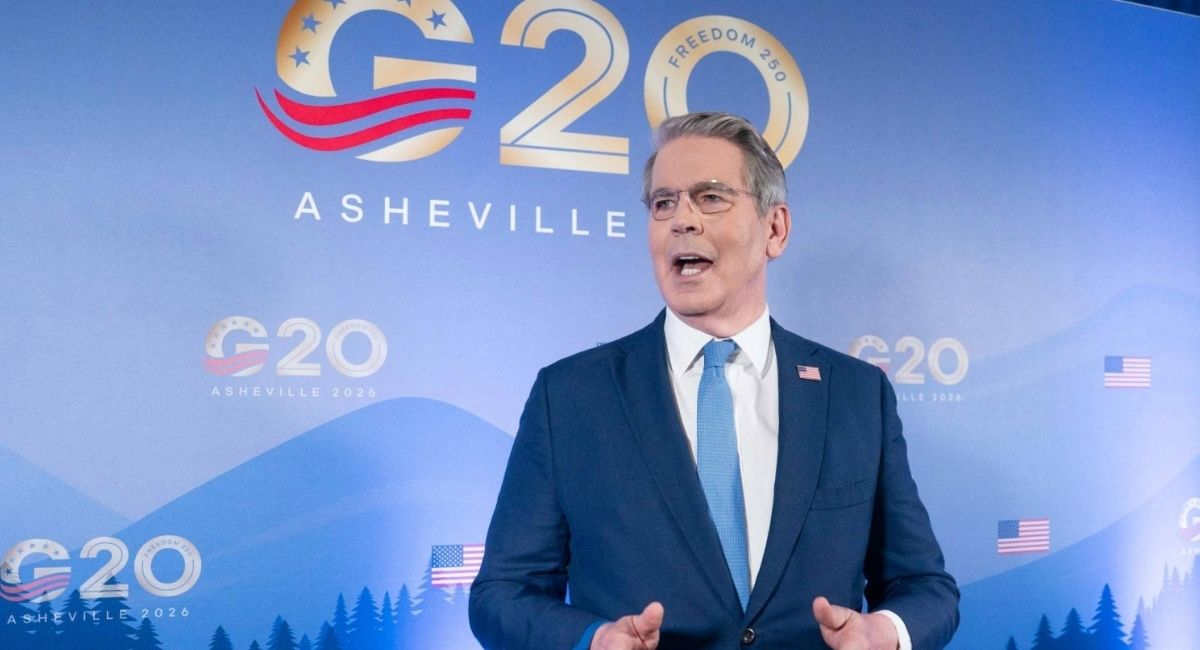 Estados Unidos redobla la presión sobre Irán con sanciones y rutas alternativas a Ormuz