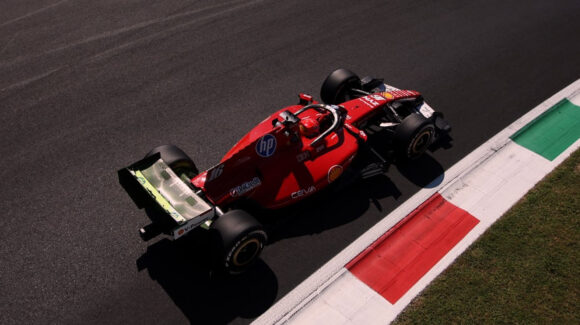 Ferrari y Mercedes mandan en Monza; Leclerc lidera la FP1 y Russell se queda con la segunda práctica